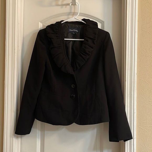 ⏳♻️ Evan Picone Suit Black Ruffle Blazer size 8 - Picture 3 of 9